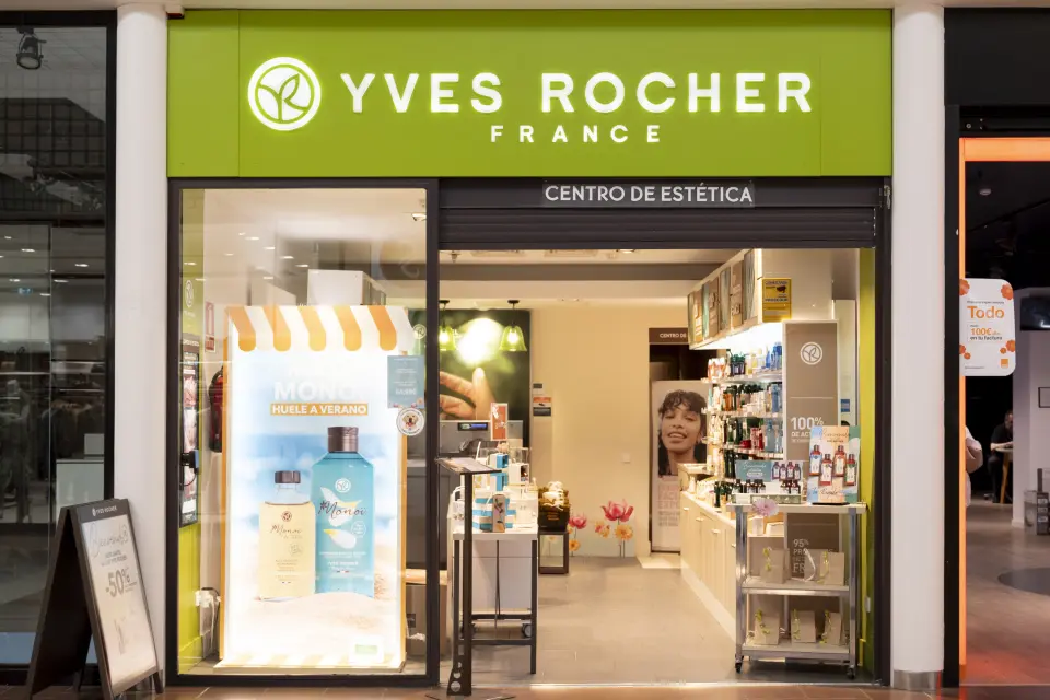 YVES ROCHER